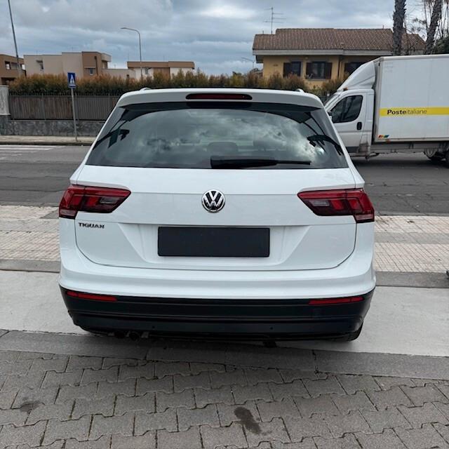 Volkswagen Tiguan 2.0 TDI SCR DSG R-LINE