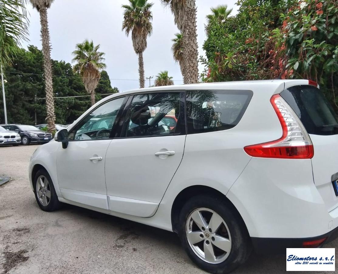 RENAULT - Grand Scénic 7 posti 1.5dci
