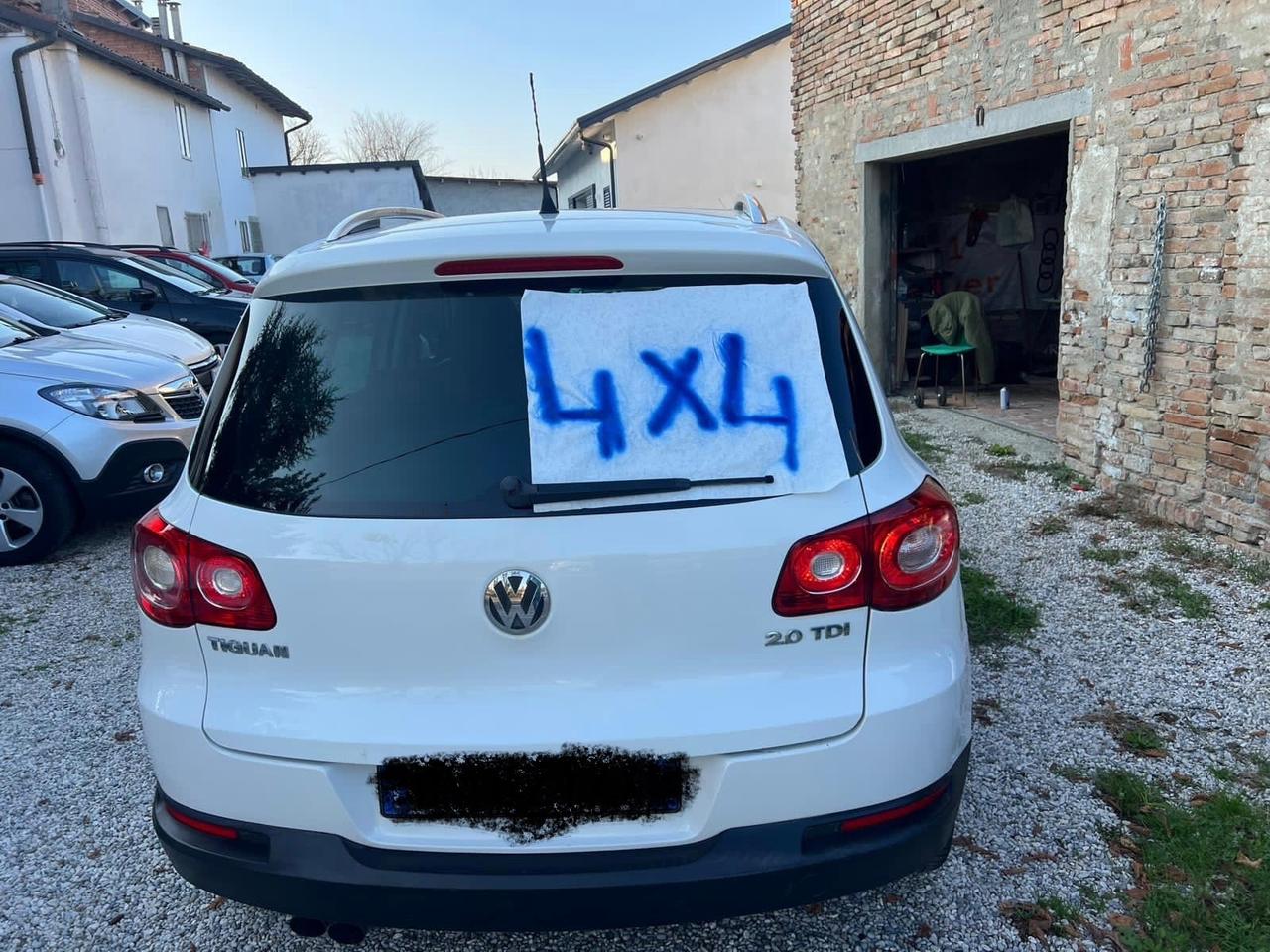 Volkswagen Tiguan 2.0 16V TDI DPF Sport & Style (18°)