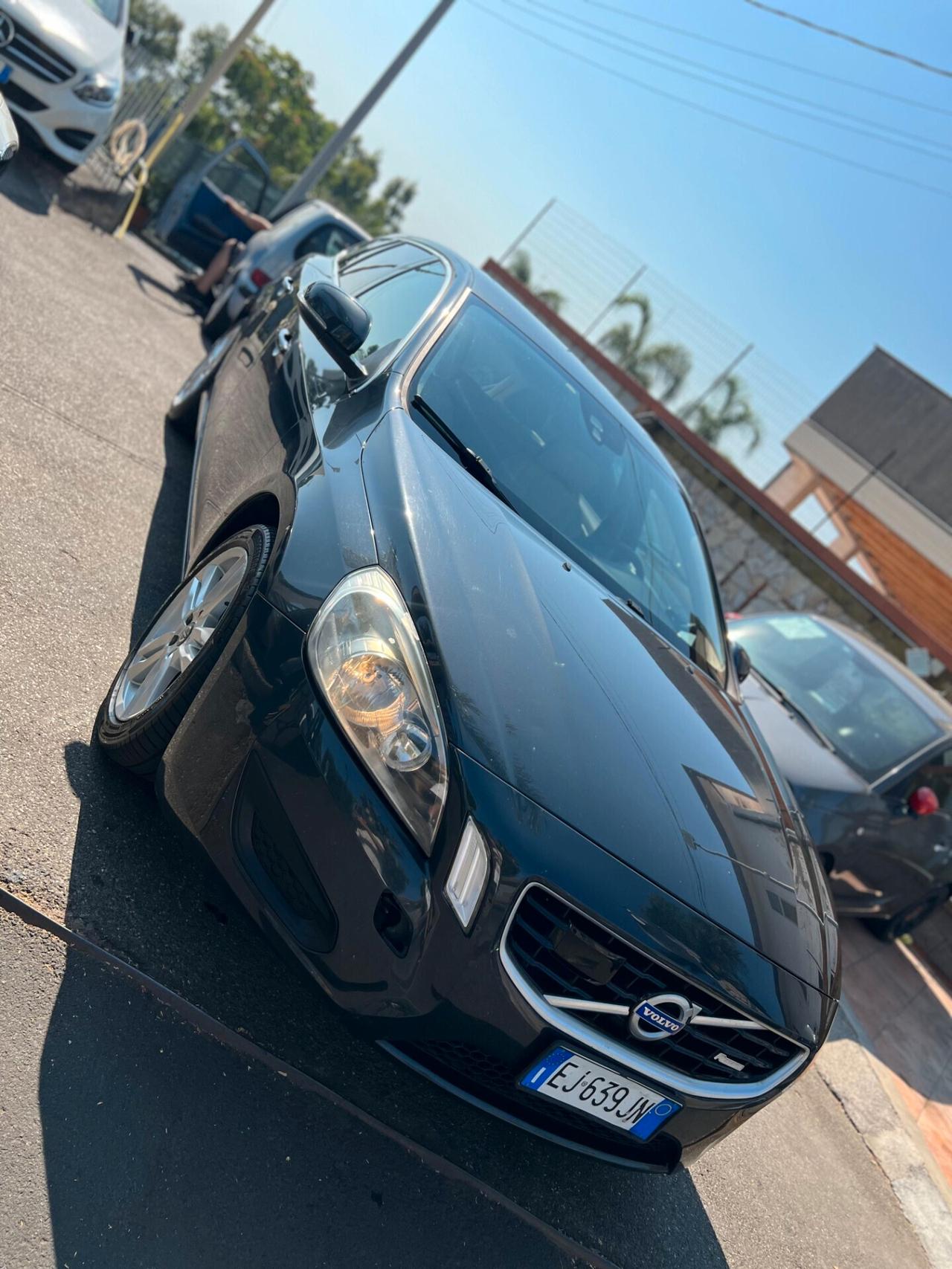 Volvo V60 D3 Geartronic Summum