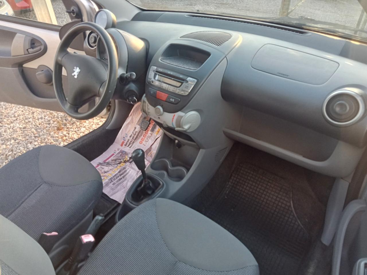 Peugeot 107 1.4 HDi 3p. Plaisir