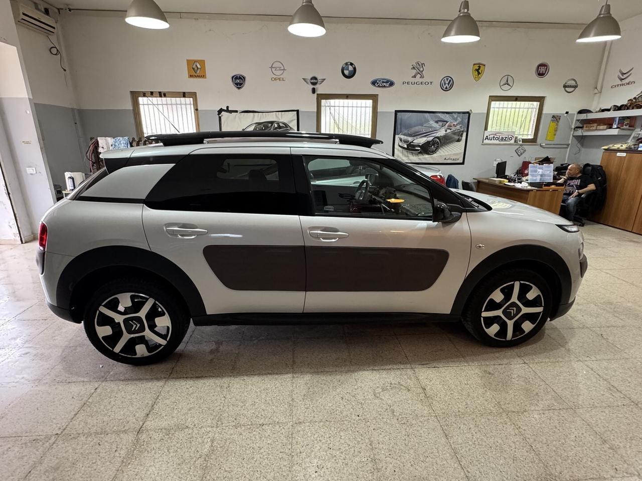 Citroen C4 cactus 1.2 Autom. cv. Tetto-Navigat.