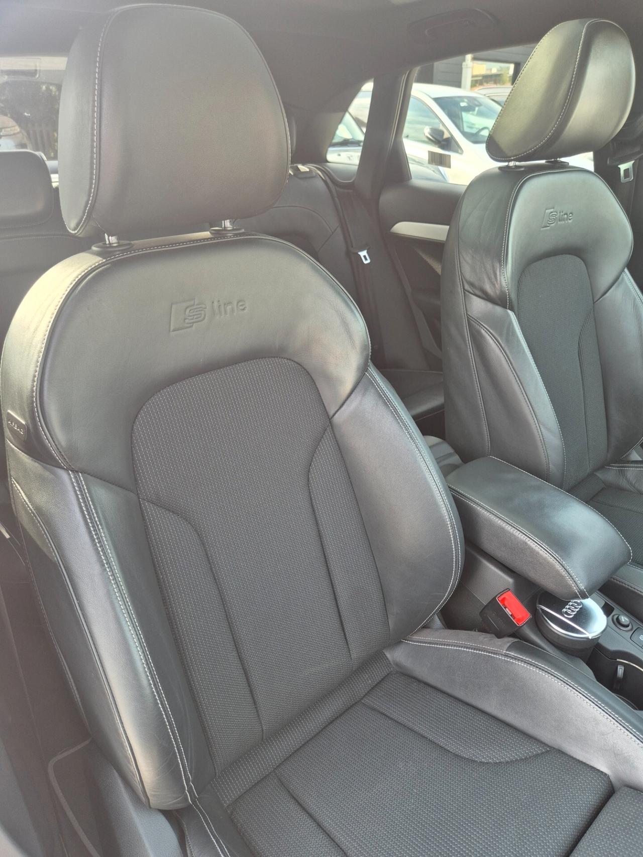 Audi Q3 2.0 TDI 150 CV quattro S tronic S-LINE