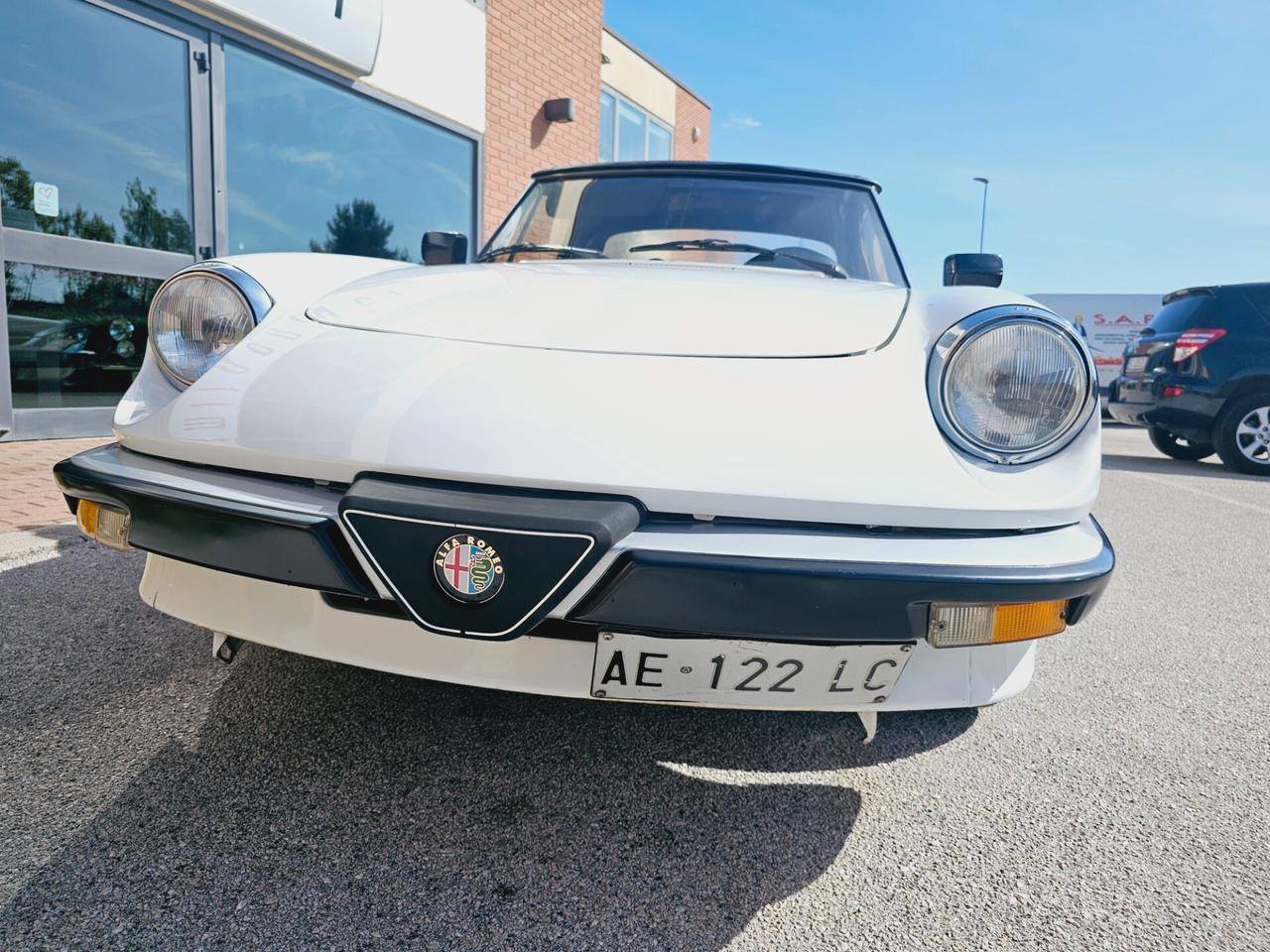 Alfa Romeo Spider 1.6