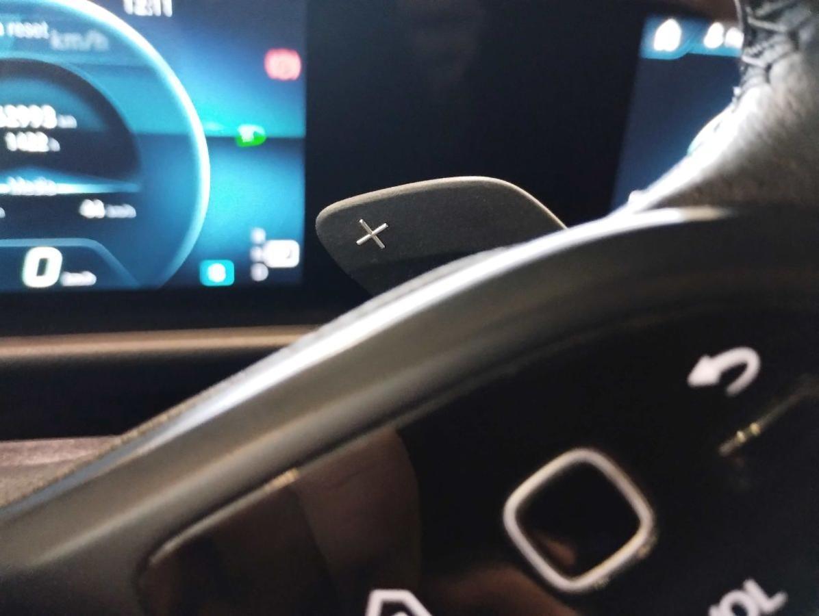 MERCEDES GLB 180d PELLE - TELECAMERA - APPLE - LED - GAR.24 MESI