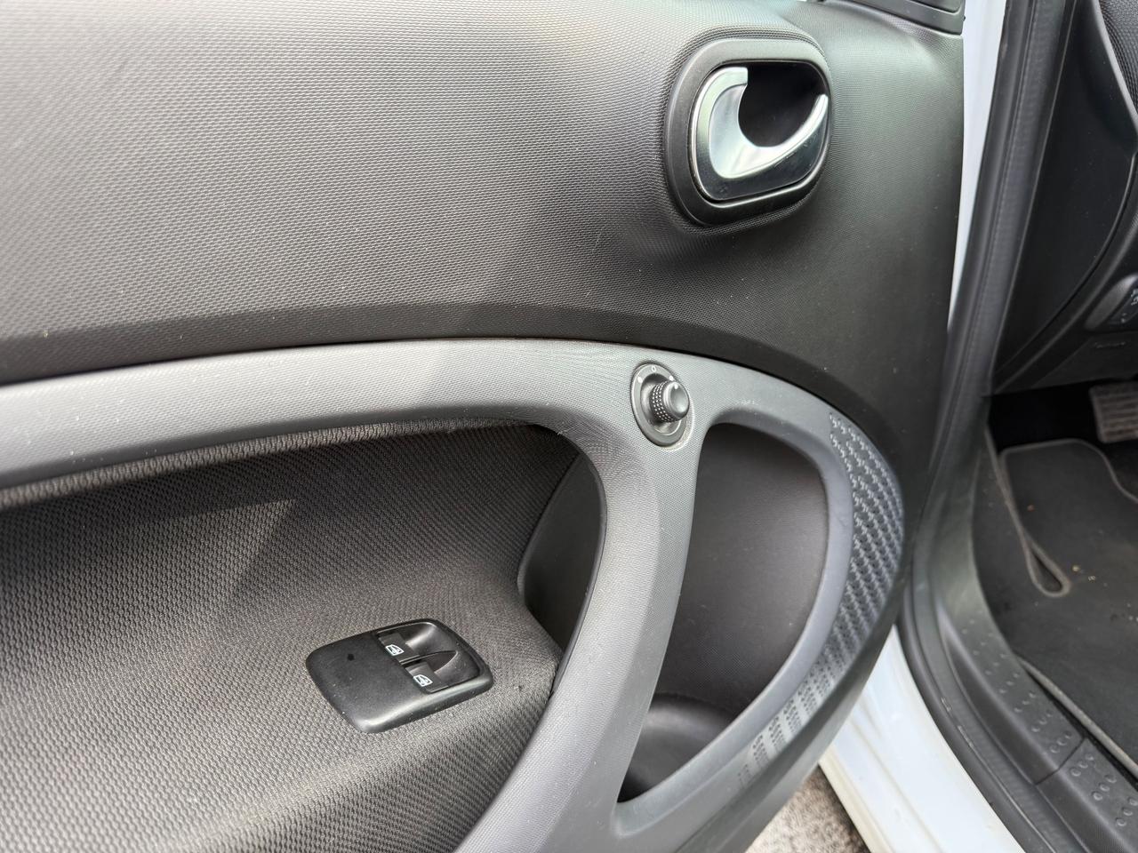 Smart ForTwo 1.0 71cv Coupe Clima cambio Auto Navi