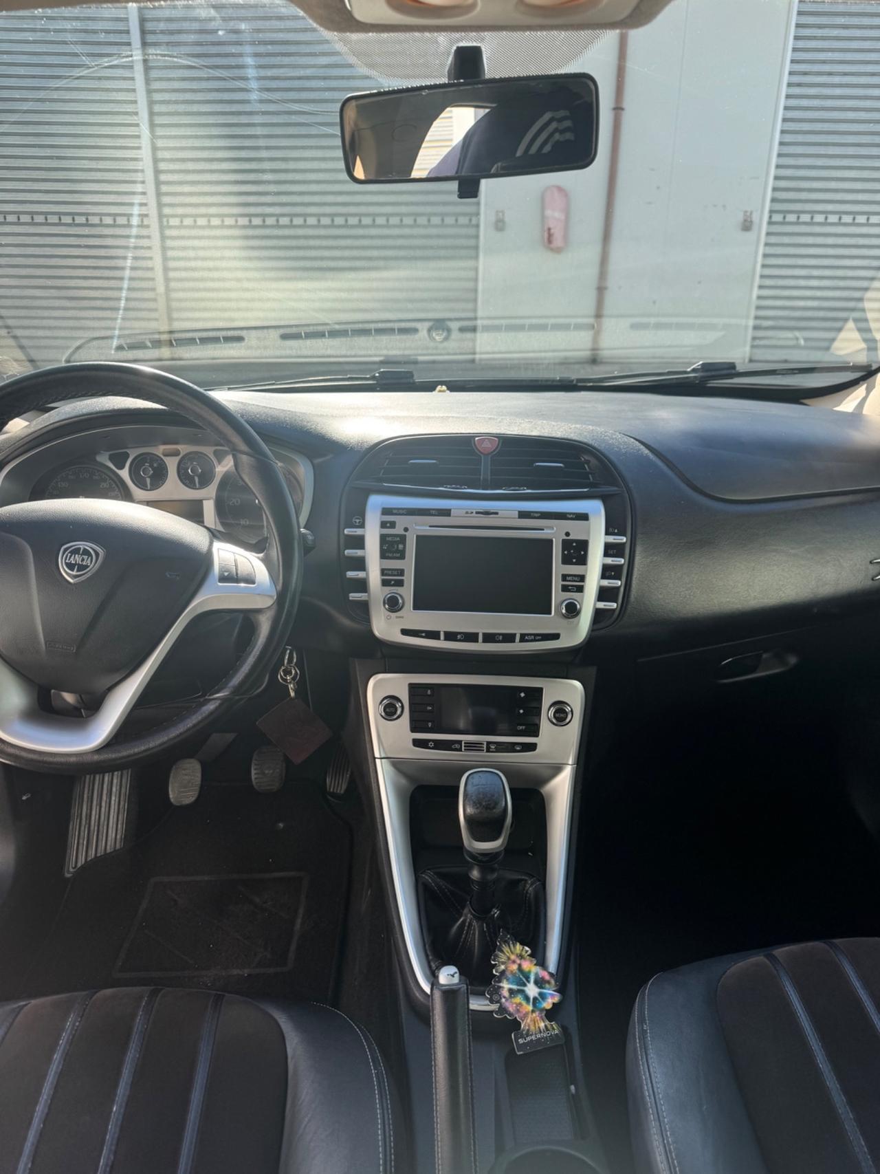 Lancia Delta 1.6 MJT DPF Platino