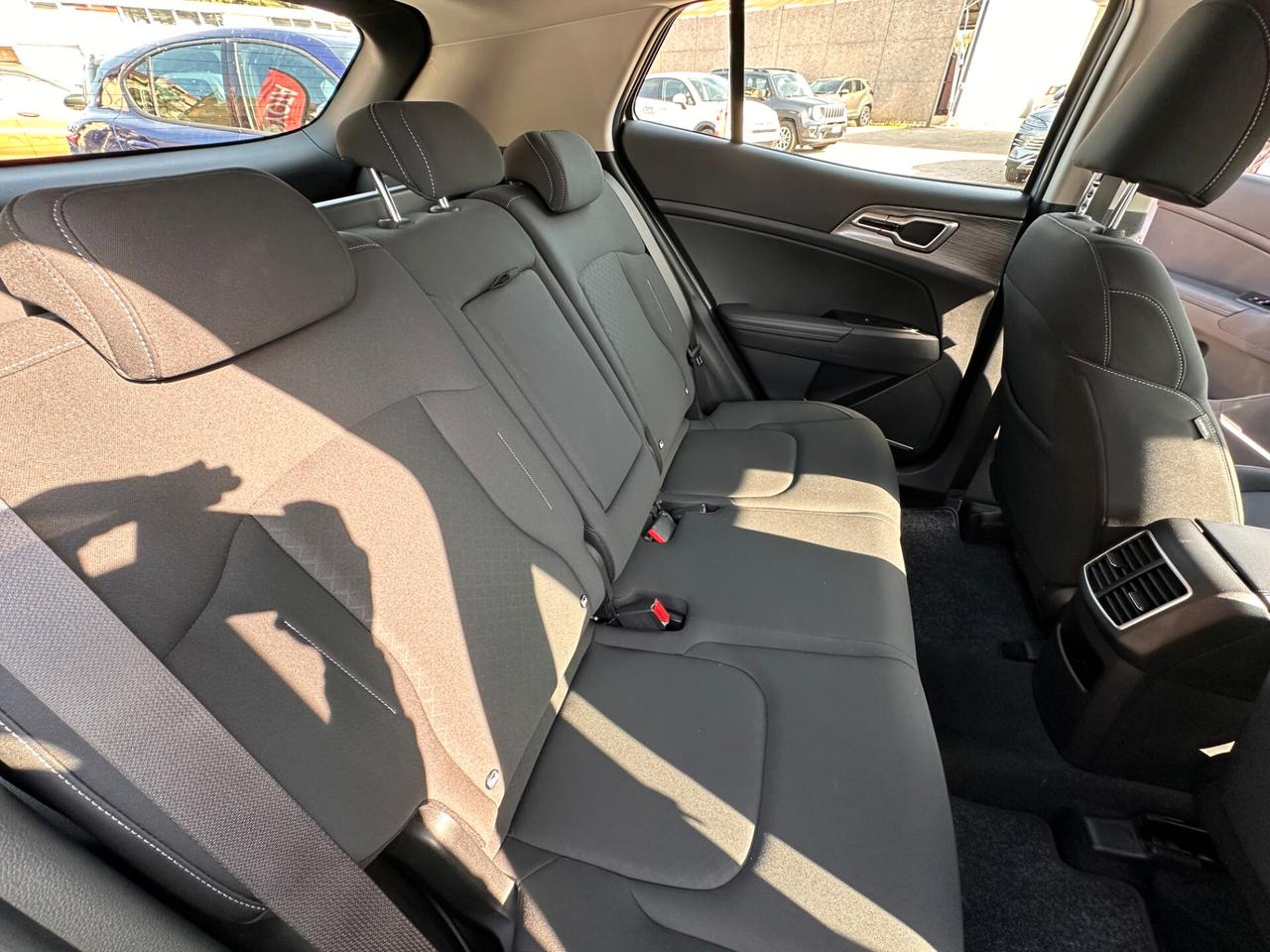 Kia Sportage 1.6 CRDi MHEV DCT Business