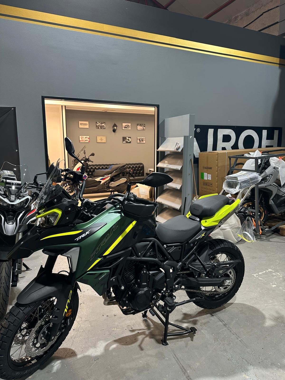 BENELLI TRK 702 X