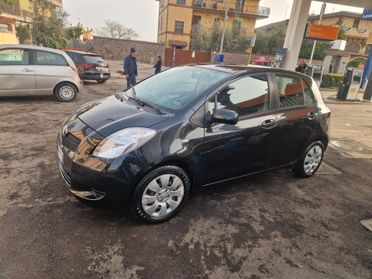 Toyota Yaris 1.0 5 porte