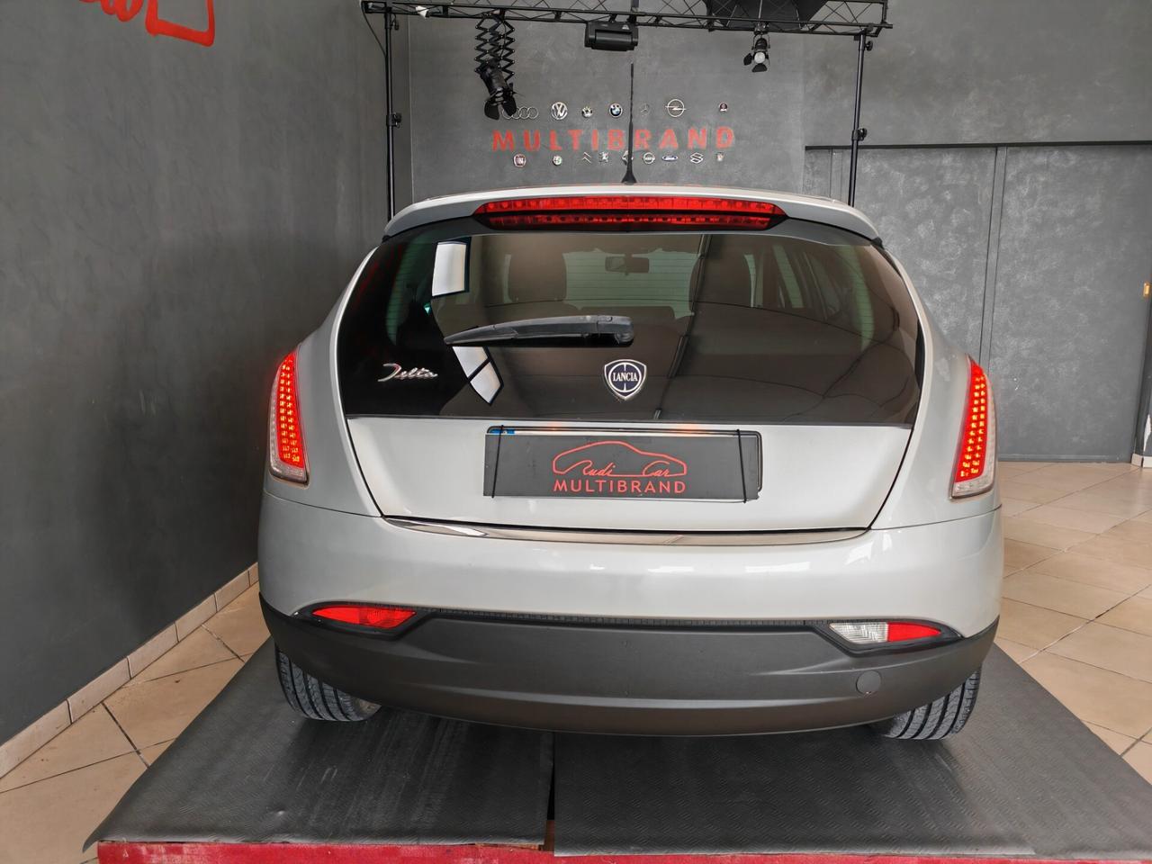 Lancia Delta 1.6 MJT DPF Silver