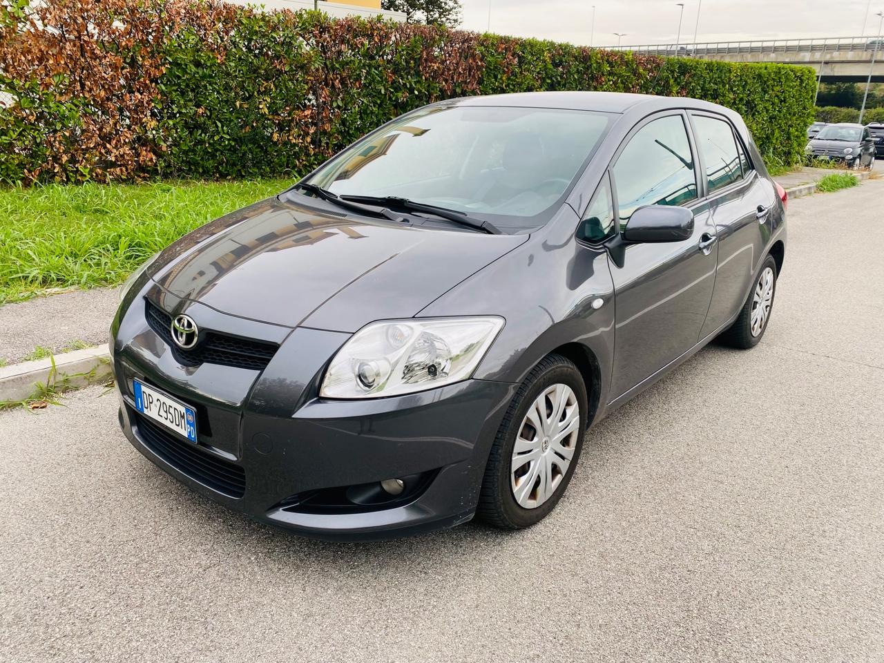 Toyota Auris 1.4 D-4D 5 porte Sol MY'08