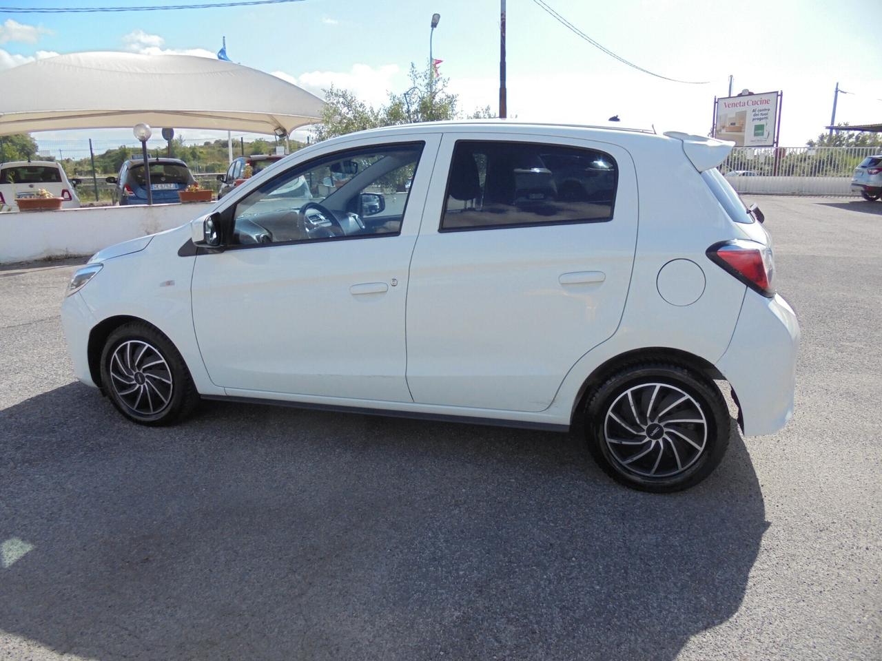 Mitsubishi Space Star 1.2 Intense SDA