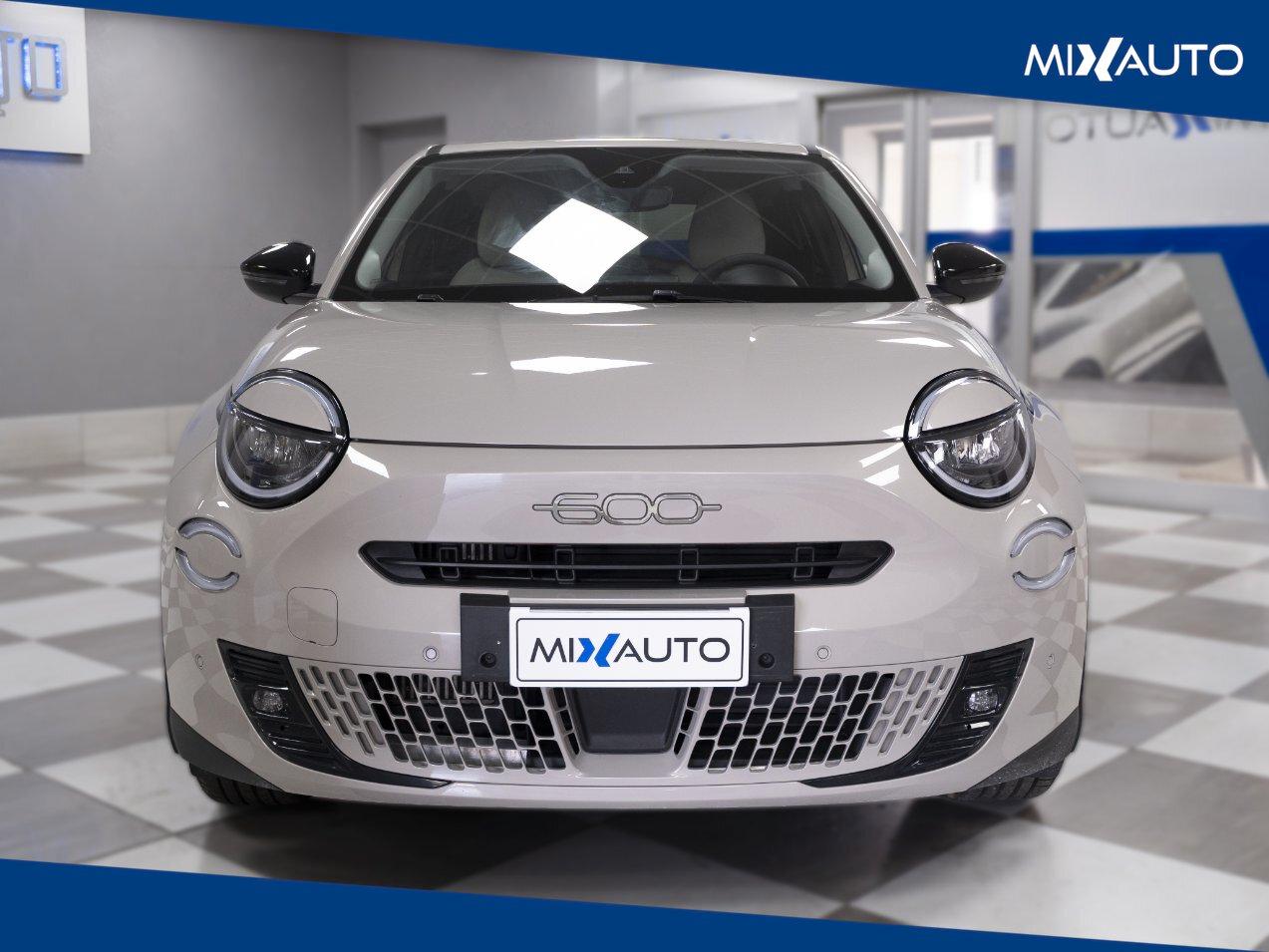 Fiat 600 1.2 Hybrid La Prima 110CV Auto