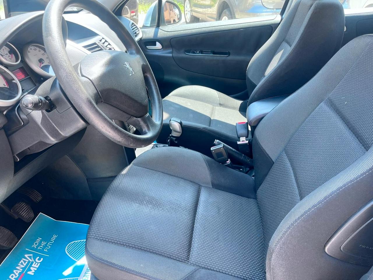 Peugeot 207 1.6 HDi 90CV 3p. 99g