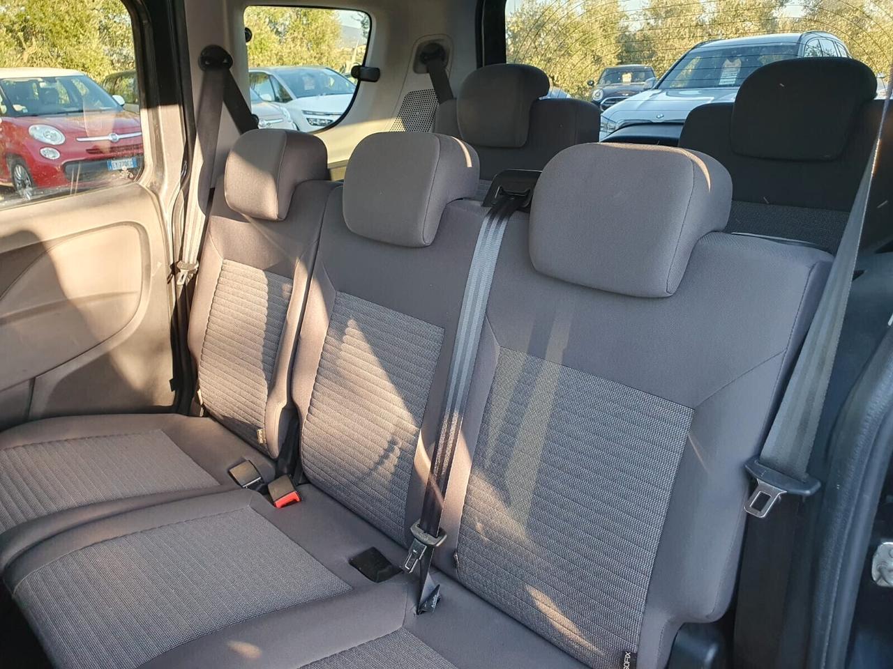 Fiat Doblò 7 p. 1.4 T-Jet 16V Natural Power Lounge