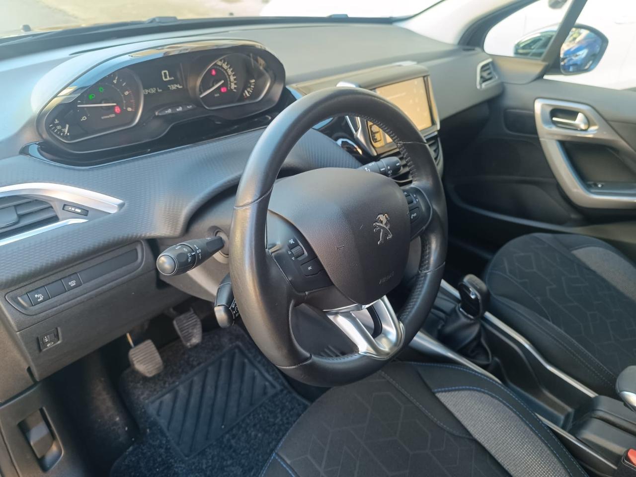 Peugeot 2008 BlueHDi 100 S&S Style