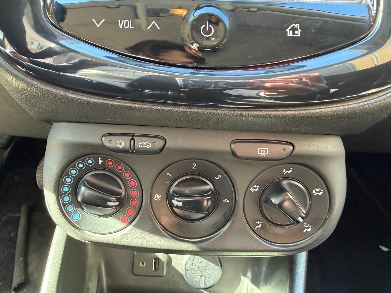 Opel Corsa 1.2 69 CV 3 porte