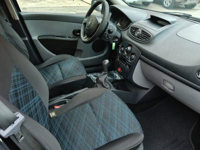 RENAULT Clio 1.2 16V 5 porte Dynamique *uniproprietario*