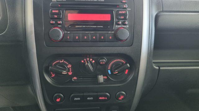 SUZUKI Jimny 1.3i 4WD