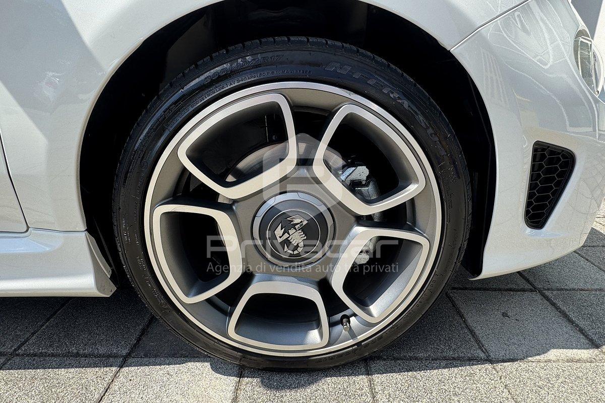 ABARTH 595 1.4 Turbo T-Jet 145 CV