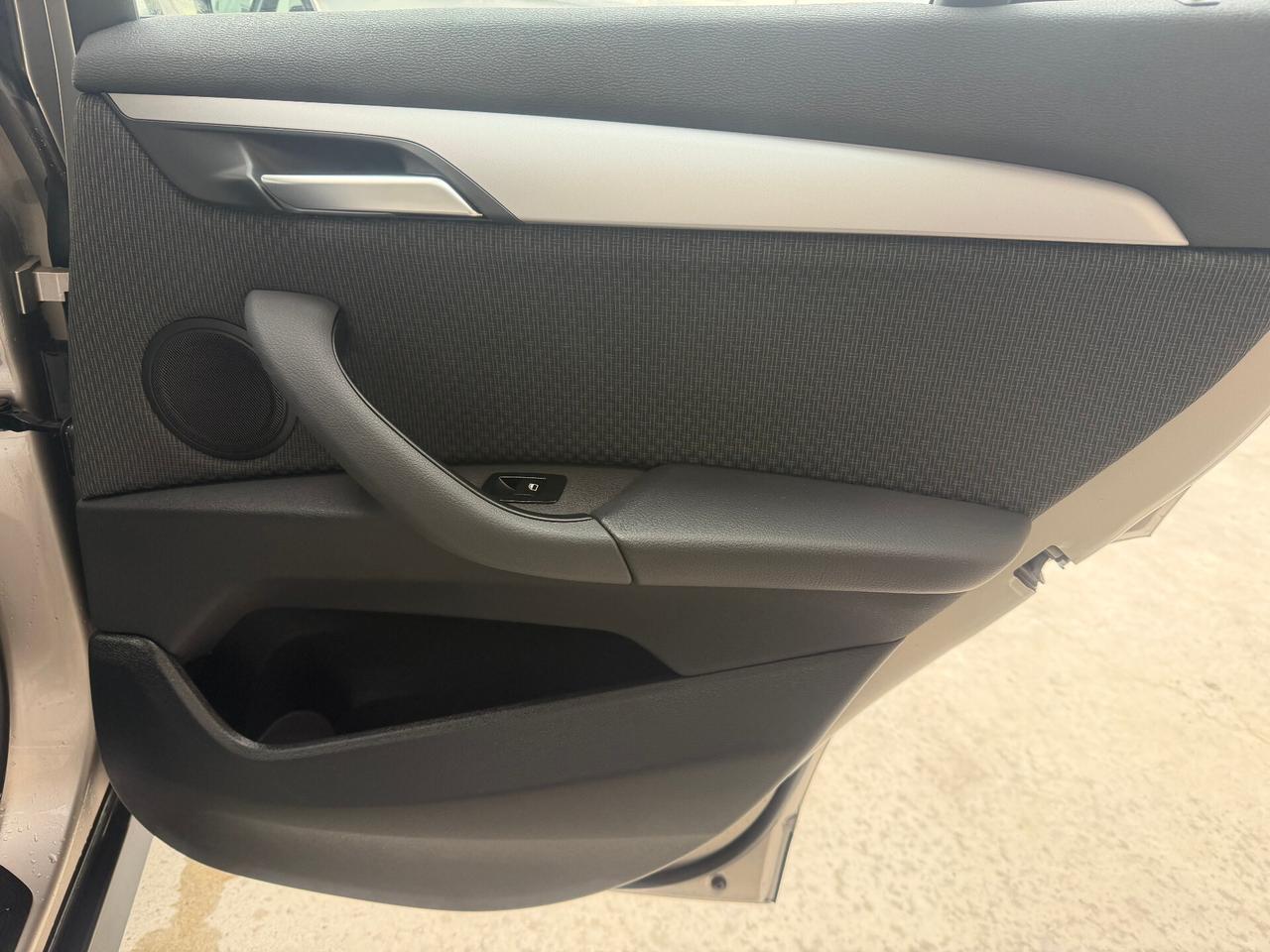 Bmw X1 xDrive25e Business Advantage