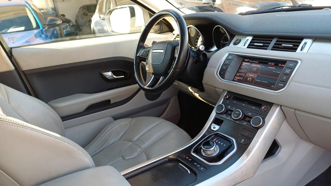 Land Rover Range Evoque 2.2 TD4 5p. Dynamic