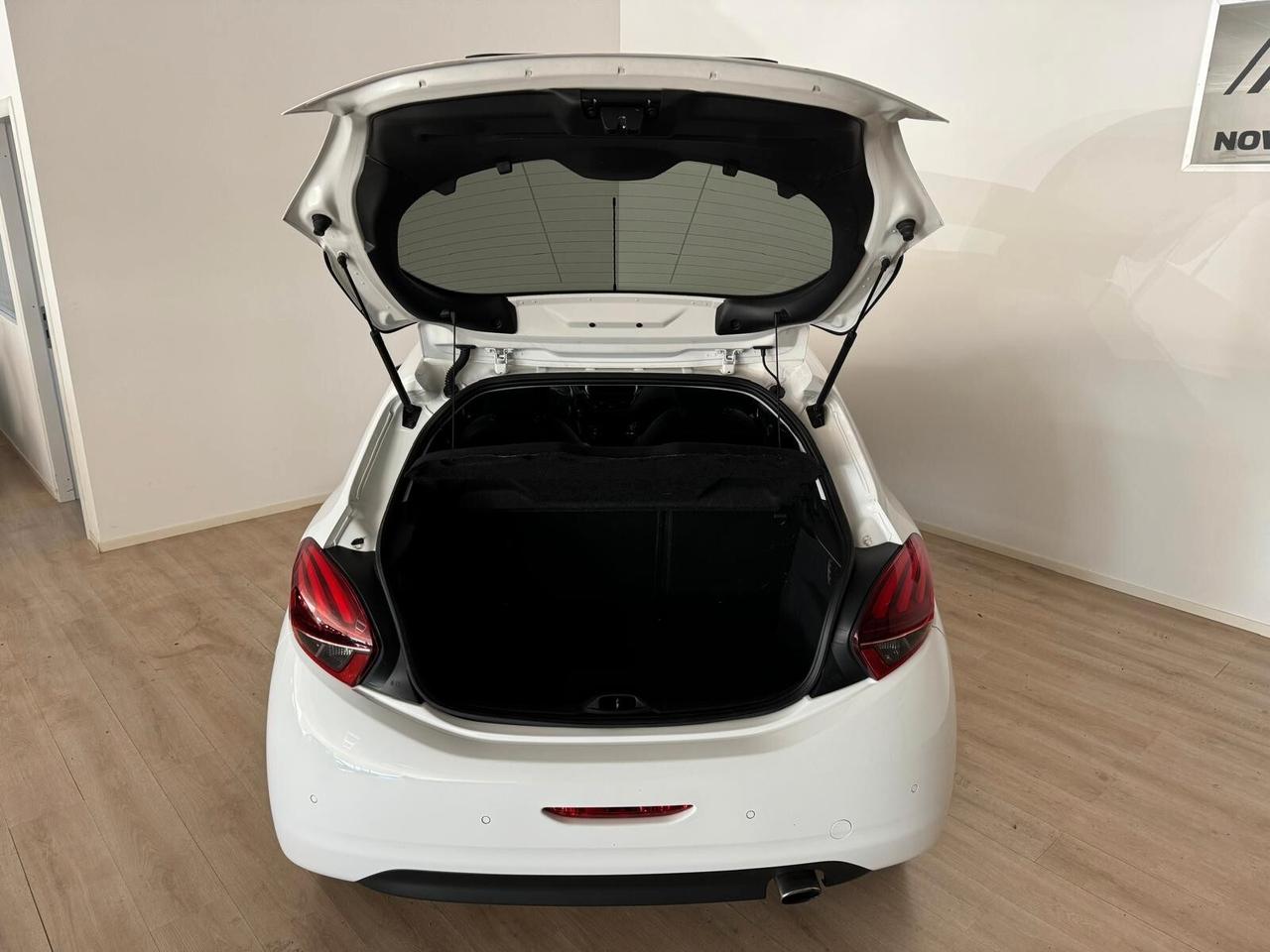 Peugeot 208 PureTech Turbo 110 S&S 5 porte GT Line