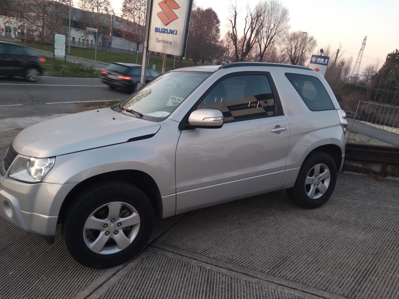Suzuki Grand Vitara 2.4 3 porte
