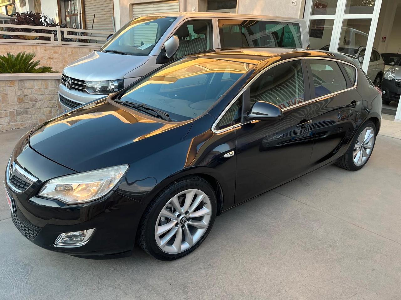 Opel Astra 1.7 CDTI 110CV 5 porte Cosmo