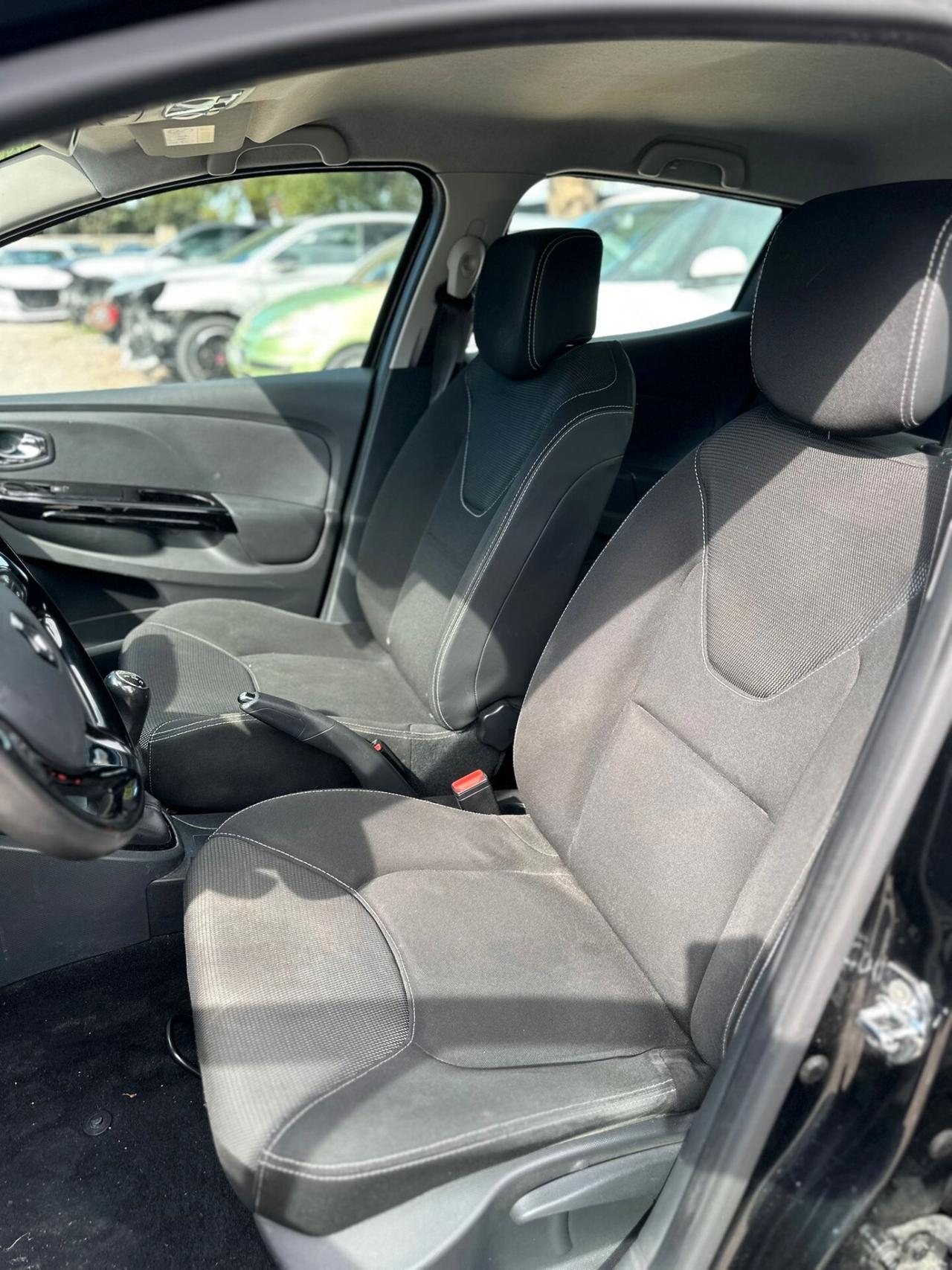 Renault Clio 1.5 dCi 8V 75CV 5 porte Live sinistrata incidentata