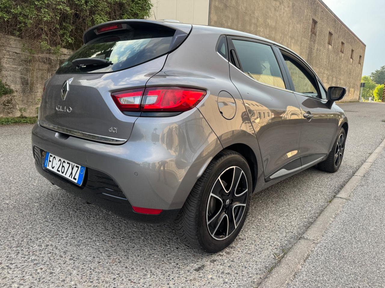 Renault Clio manutenzione completa ok neopatentati
