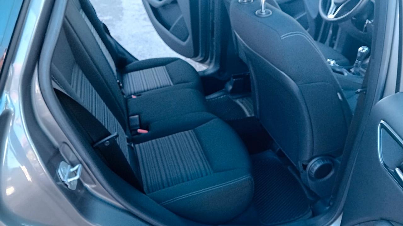 Mercedes-benz B 180 CDI BlueEFFICIENCY Executive
