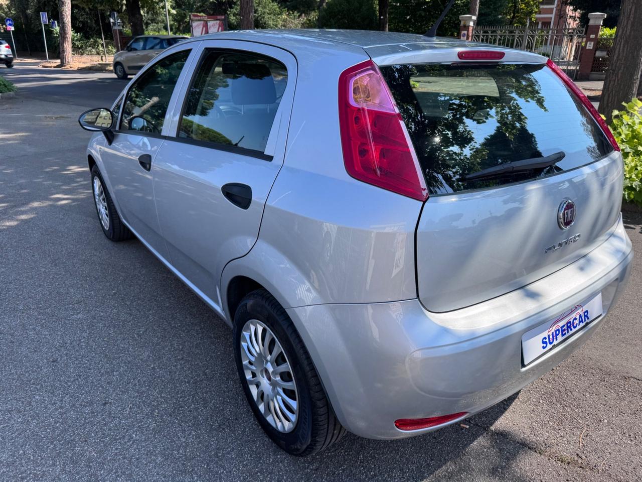 Fiat Punto 1.2 8V 5 porte neopaten garanzia 12 mesi