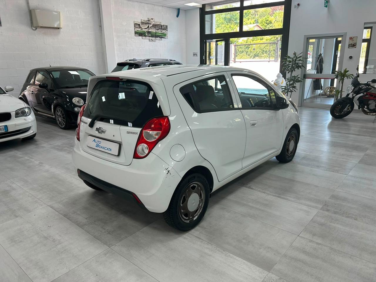 Chevrolet Spark 1.0 LT