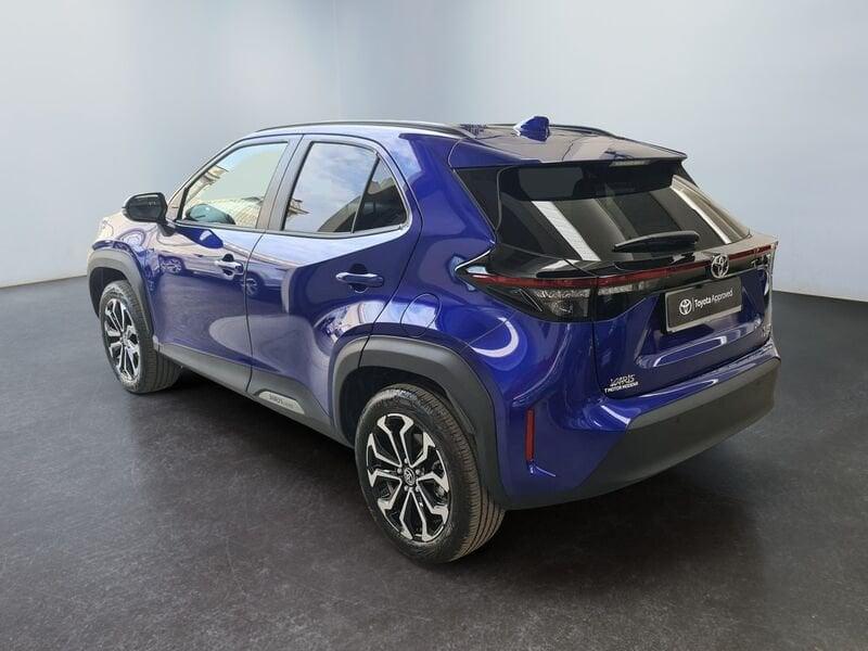 Toyota Yaris Cross 1.5 Hybrid 5p. E-CVT AWD-i Trend