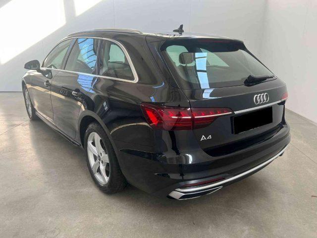 AUDI A4 Avant 35 TDI S tronic Business Advanced