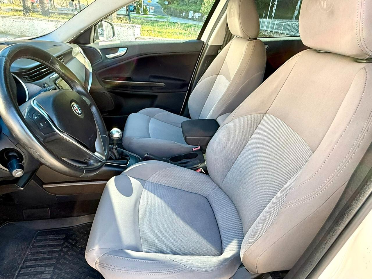 Alfa Romeo Giulietta 1.6 JTDm-2 105 CV Exclusive