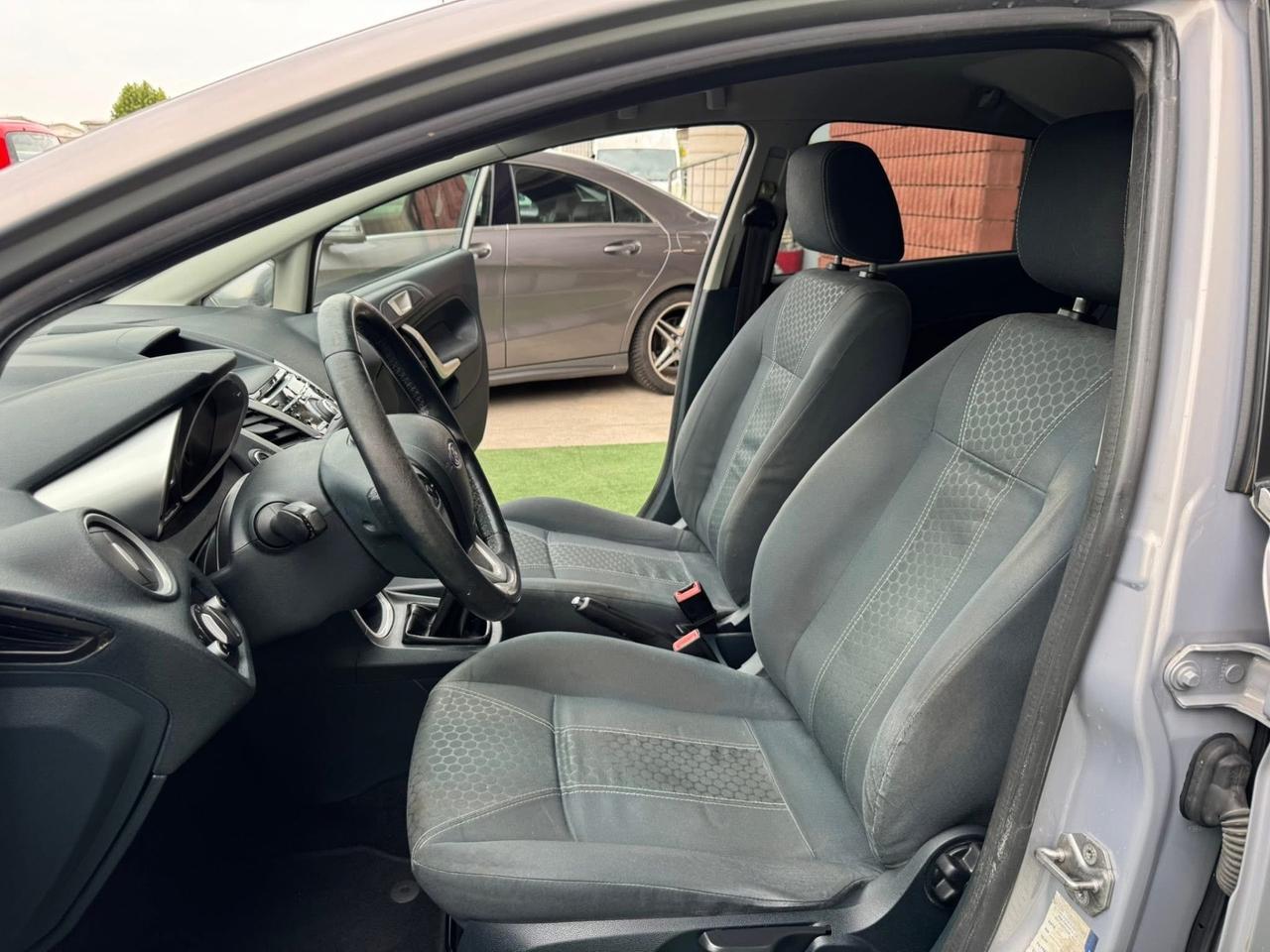 Ford Fiesta 1.2 82CV 3 porte Titanium