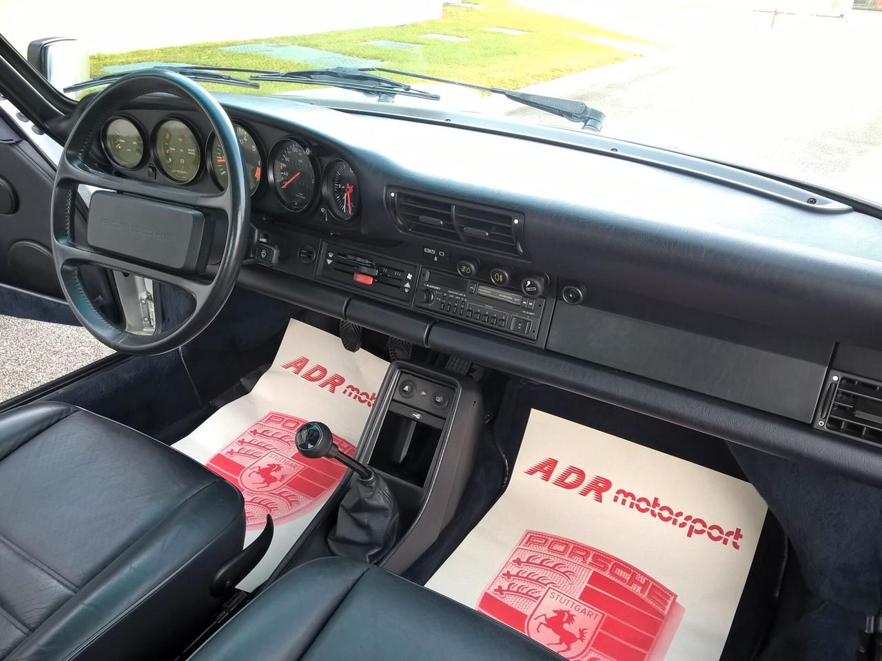 Porsche 911 Carrera 3.2 Coupé G50