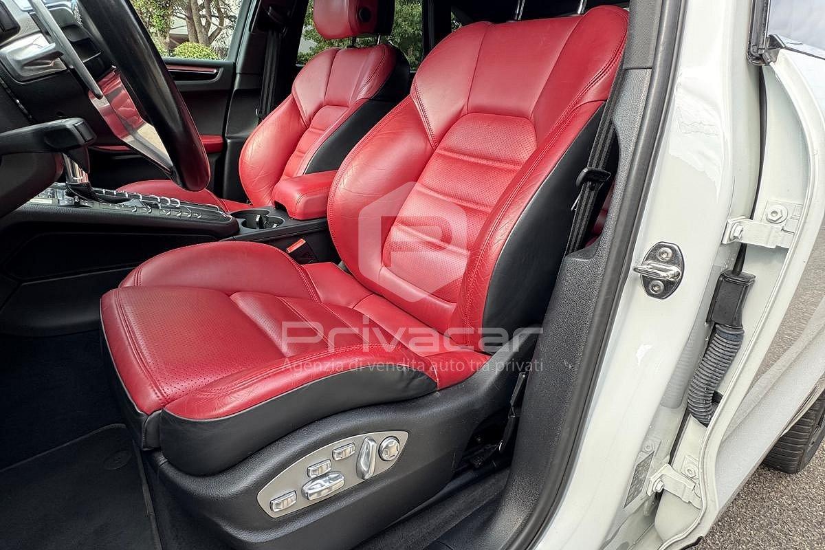PORSCHE Macan 3.0 S