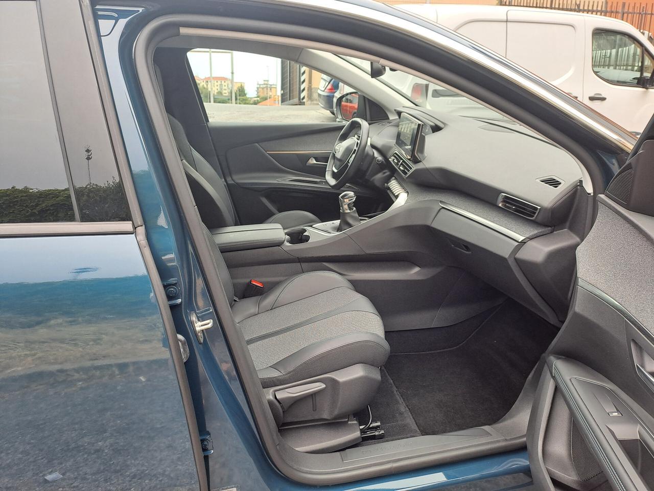 Peugeot 3008 BlueHDi 130 S&S Allure Pack