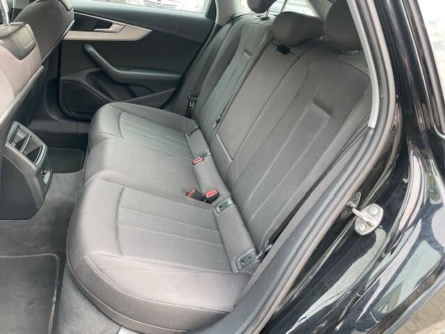 Audi A4 Avant 35 TDI/163 CV S tronic Business Advanced