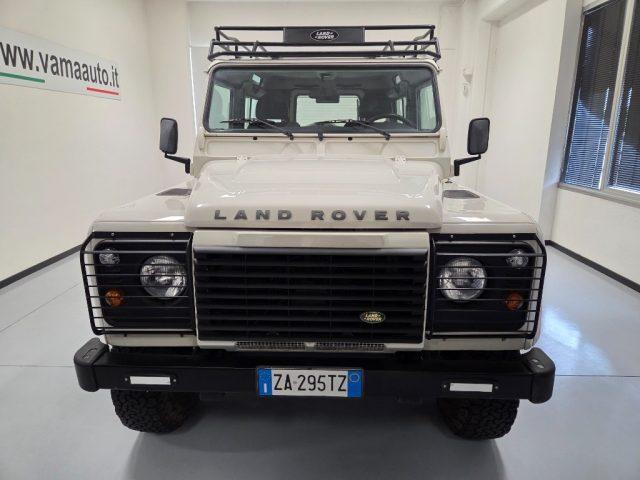 LAND ROVER Defender 90 2.4 TD4 AUTOVETTURA