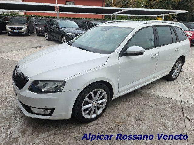 SKODA Octavia 2.0 TDI CR DSG Wagon Executive