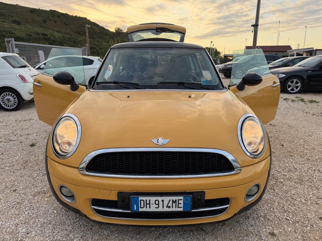 Mini 1.6 16V Cooper Diesel 2.900€