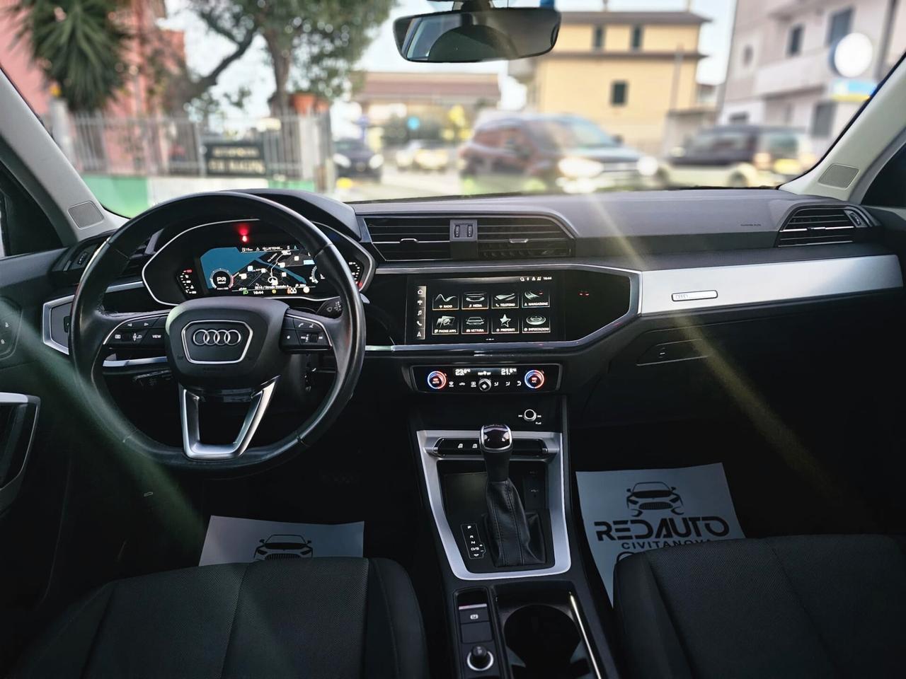 Audi Q3 35 TDI S tronic Business Advanced 2.0 150 CV