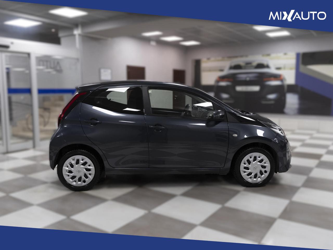 Toyota Aygo 1.0 X-Play Connect 72CV