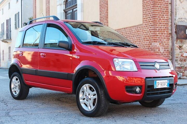 Fiat Panda 1.3 MJT 16V 4x4 Glam GANCIO TRAINO ESTETICA ESEMPLARE CLIMA CERCHI IN LEGA BARRE AL TETTO