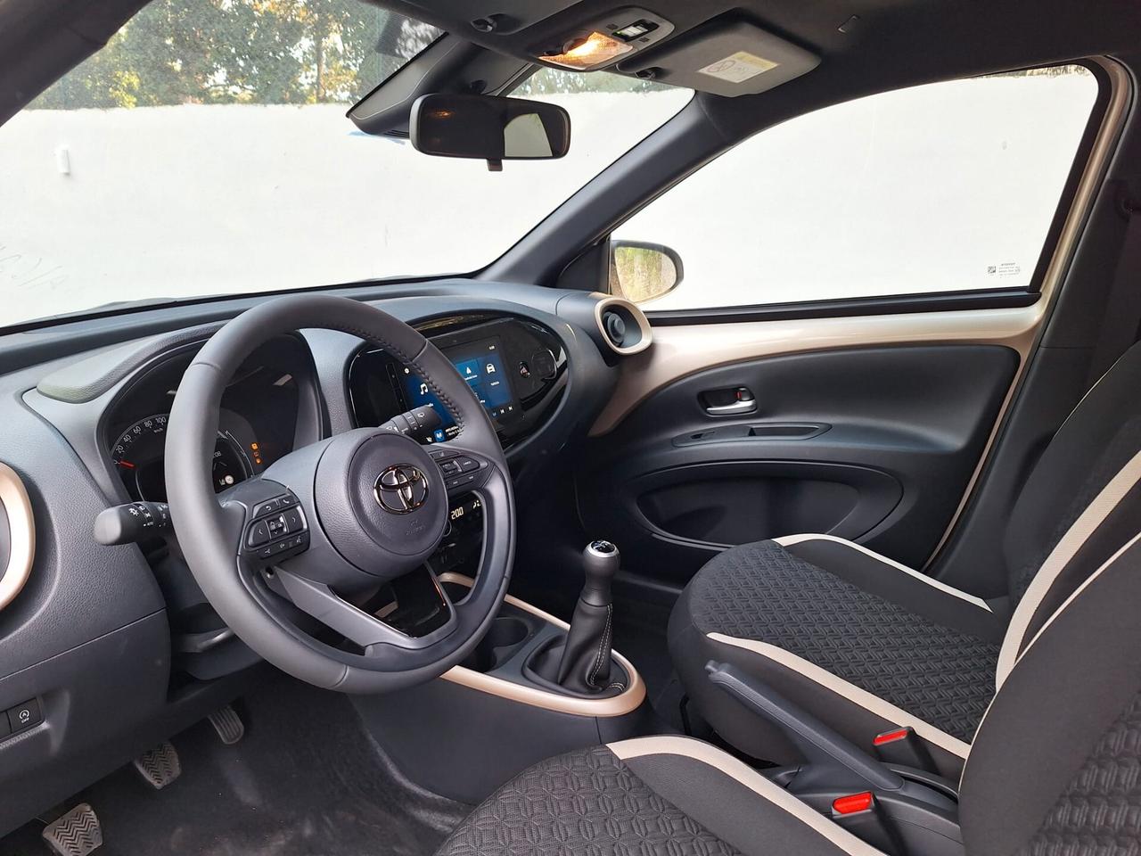 Toyota Aygo X 1.0 VVT-i 72 CV 5 porte Trend